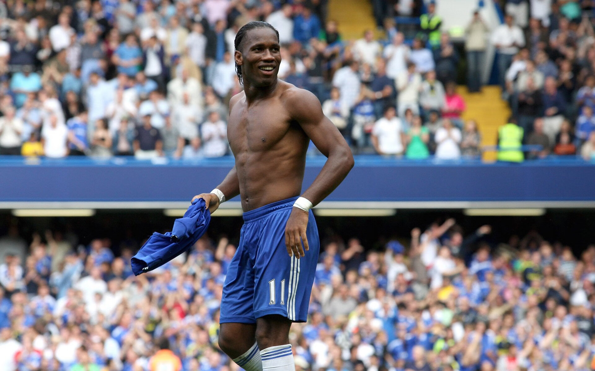 新闻中心推动智能终端应用，智能新闻定义